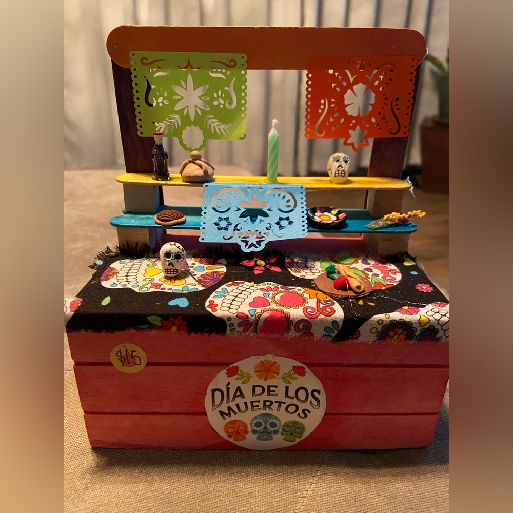 Full Mini Altar/mini Ofrenda/Mexican Altar/ Ofrenda Food/dia De Muertos/ Tiered
